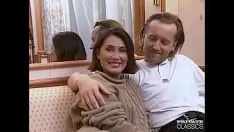 Играть Обычные солдатские стандарты, милфе Gina жестко нужен секс