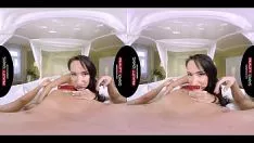 播放 Worlddevotees - 俄罗斯青少年在复仇