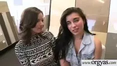Riproduci (shae summertimes&brianna oshea) bella missy spang in cam per un sacco di soldi nel video-18