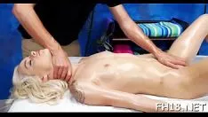 Redare Hawt și blondă fierbinte de 18 ani