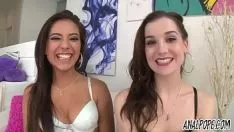 تشغيل جنس jynx يزمجر بالضرورة حول تنظيف الفتحة والأحمق