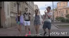 Redare Prețioasă majoritate adolescenți în mișcare spectacole de sex