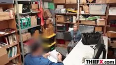 تشغيل إيما هيكس تحصل على مغامرة مصادقة