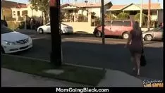 Reproducir Pintor con grandes tetas hace que los jóvenes ennegrezcan al chico 11