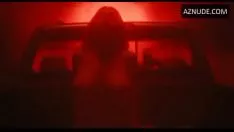 Reproduzir Sydney sweeney cavalgando sashay no motortruck (enrolado com gemidos)