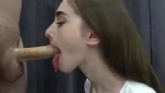 Riproduci La mia vicina dell'Ucraina e me quando la sua iperprotezione non è a posto.( sladkislivki )