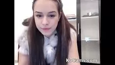 播放 珍贵的黑发与骆驼绒毛半圆形大屁股