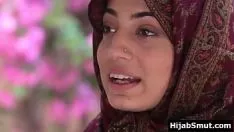 Oynat tesettür arap hanım komşunun bbc ürkütüyor