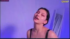 Jouer Latina un peu en chute libre mais un vrai batteur de fucworld appétissant