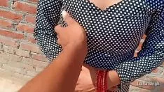 Jouer Voisine missy fanny la clôture