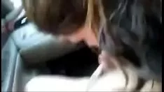 播放 从我的浮雕中挥霍在我的车里而不是复活