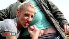 Afspelen Strakke Italiaanse milf Yelena Vera hard geneukt bij de bto iedereen!