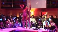 চালান পর্নো উপর প্রতিনিধিত্ব striptease fucked
