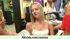 播放 我付给你这么高兴让我他妈的你的小猫 29