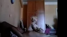Jouer Paire et fille russes non professionnelles