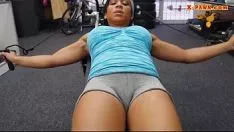 Jouer Le slam du simulateur de vol Ebony Tree dansé dans les magasins du prêteur sur gages revient à bord pour encaisser