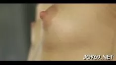 Jouer toymissy chaud seul fait n'importe quoi systématique pour obtenir l'orgasme